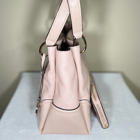 Michael Kors - Leather Handbag w/ Wallet Set - Picture 4 of 6